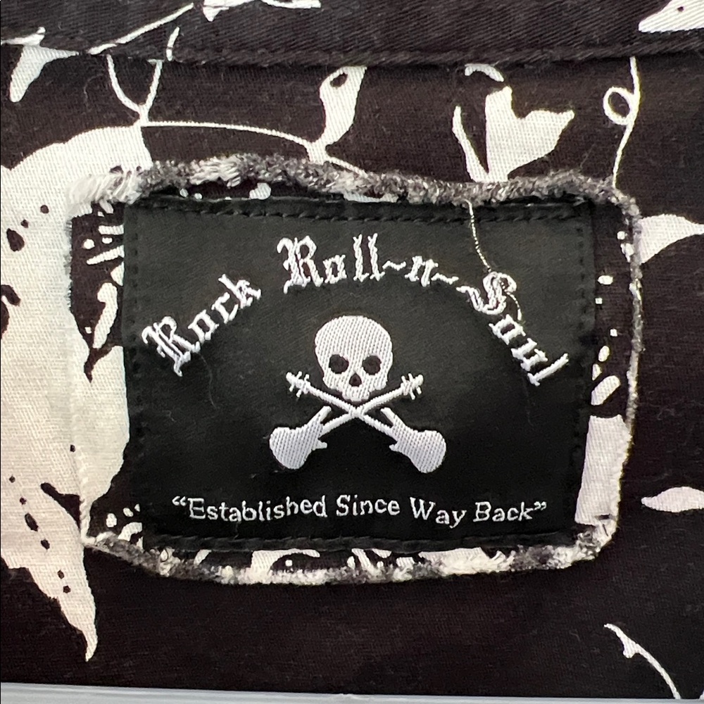 Men’s Rock Roll N Soul dress/casual Long sleeve shirt, 2XL black & white floral - Picture 3 of 8
